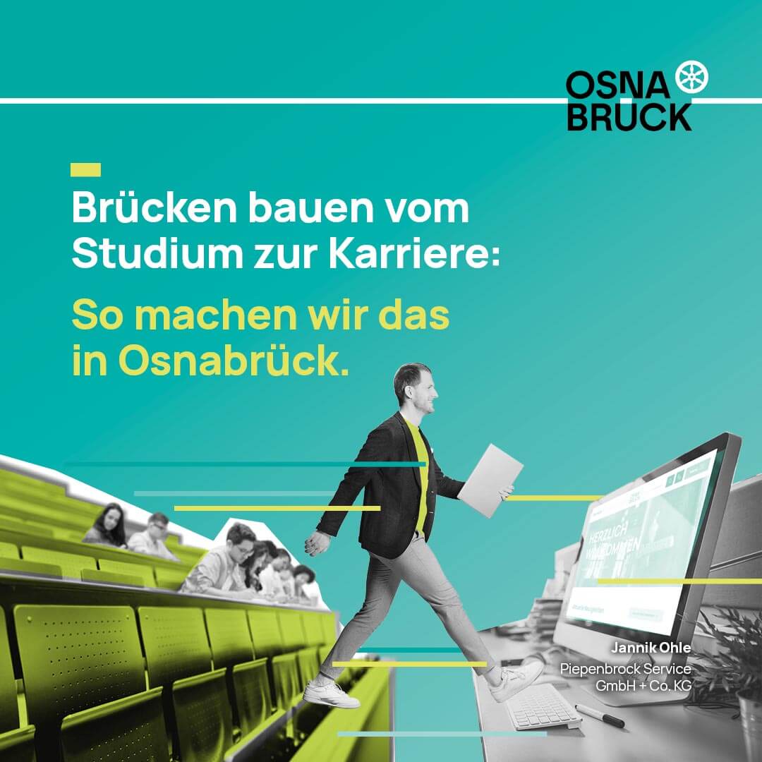 Jannik Ohle steigt mit Unterlagen in der Hand aus einem Hörsaal direkt an einen Schreibtisch mit Monitor. Slogan: 'Brücken bauen vom Studium zur Karriere'.